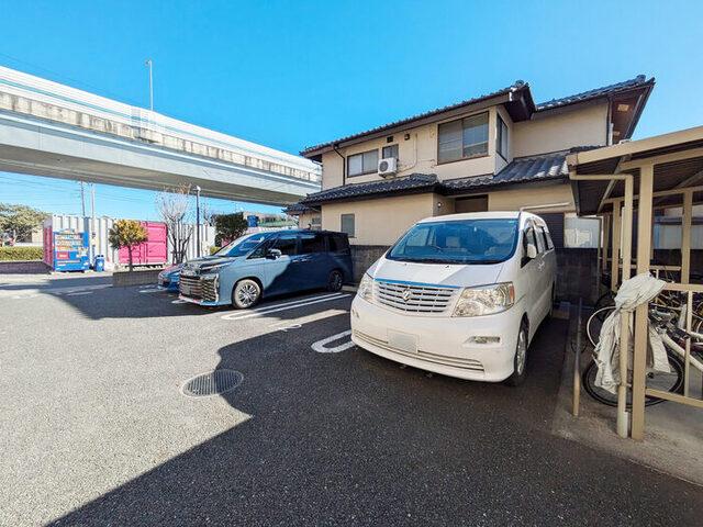 ディアコート　Ⅱ（301） 駐車場