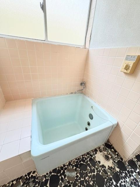 黒石市春日町一戸建 部屋画像