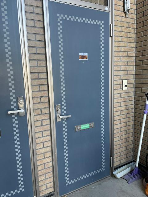 ロック上町（102） エントランス