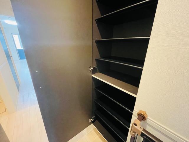 エルシオン青井 収納