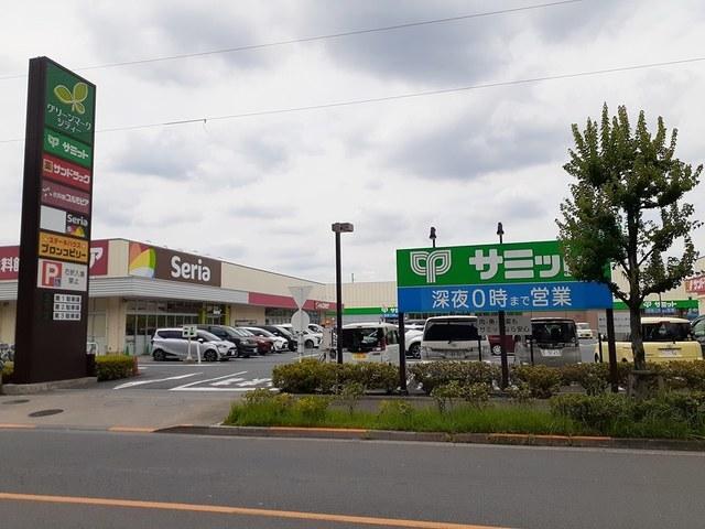 グリーンマークシティ：566m