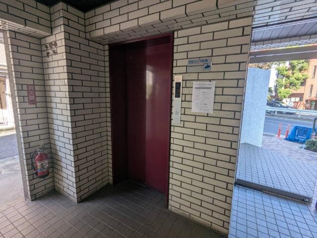 エレベーター付き