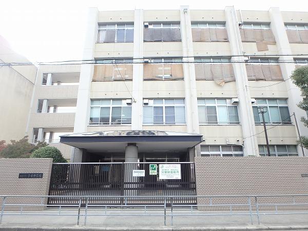 大阪市立大宮中学校：1058m