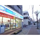 ファミリーマート大阪工大前店：386m