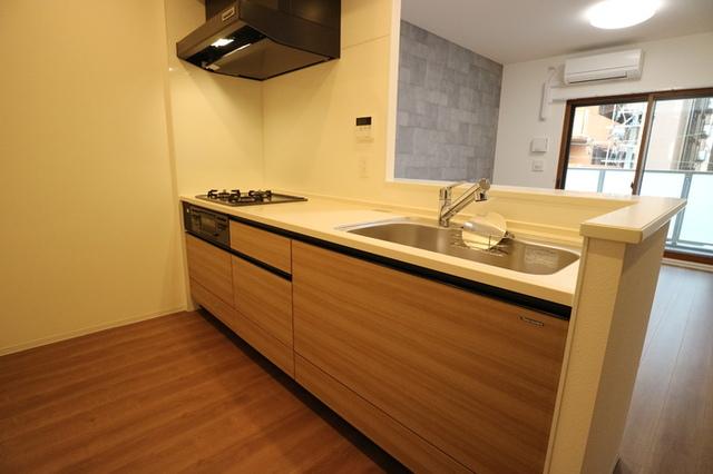 CREST COURT DOSHIN（0305） キッチン