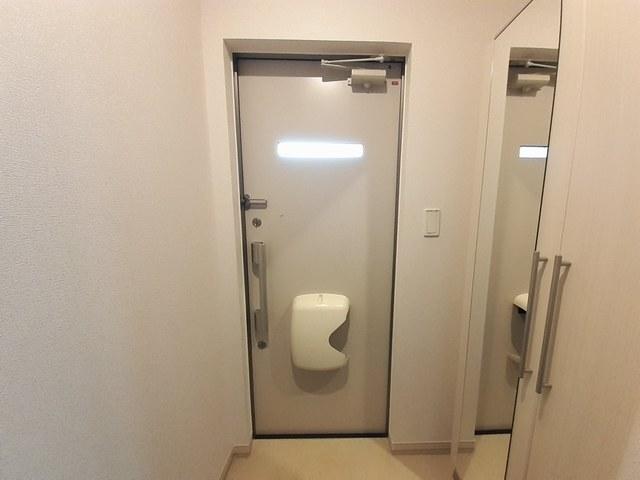 スペリオール門真南（303） 玄関
