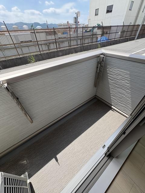 ヒカルサ枚方村野高見台（107） バルコニー