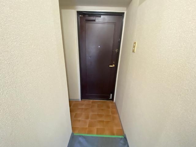 エクセレンス清水 玄関