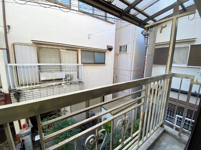 大阪市旭区清水一戸建 バルコニー