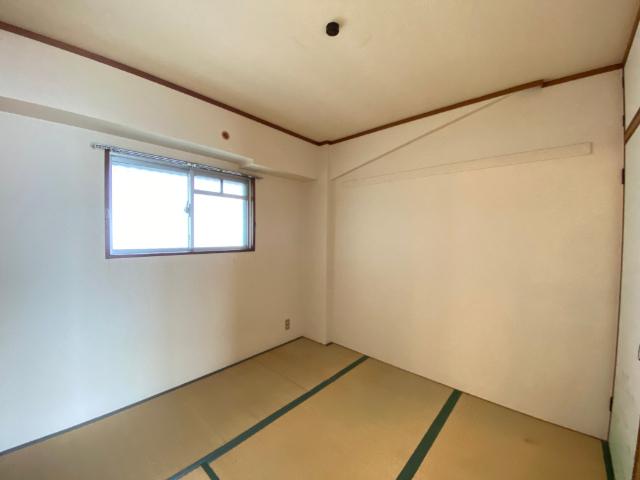 森小路長門ハイツ 室内