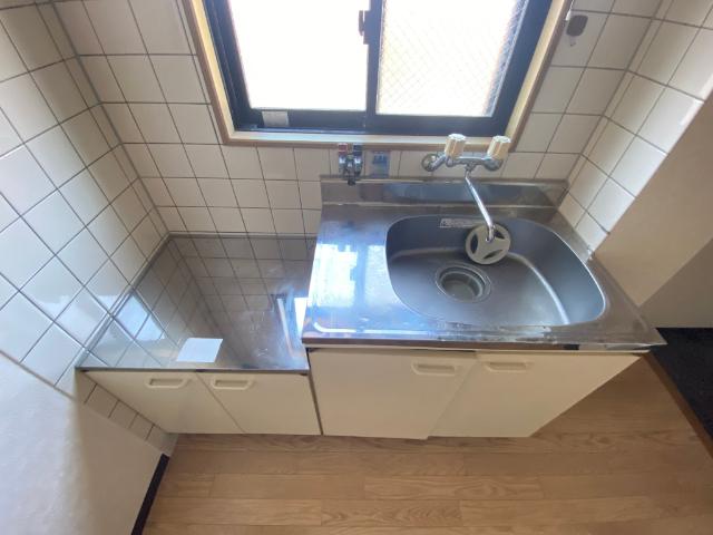 守口市滝井元町マンション キッチン