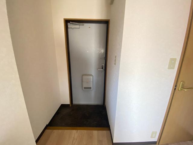 守口市滝井元町マンション 玄関