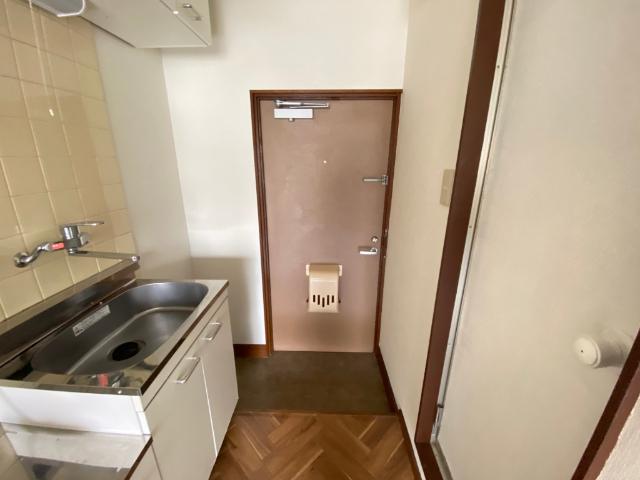 大阪市城東区成育マンション 玄関