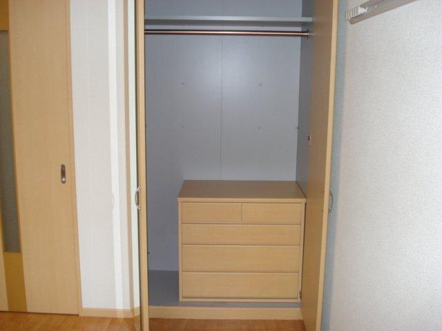 プレジール今福鶴見 収納