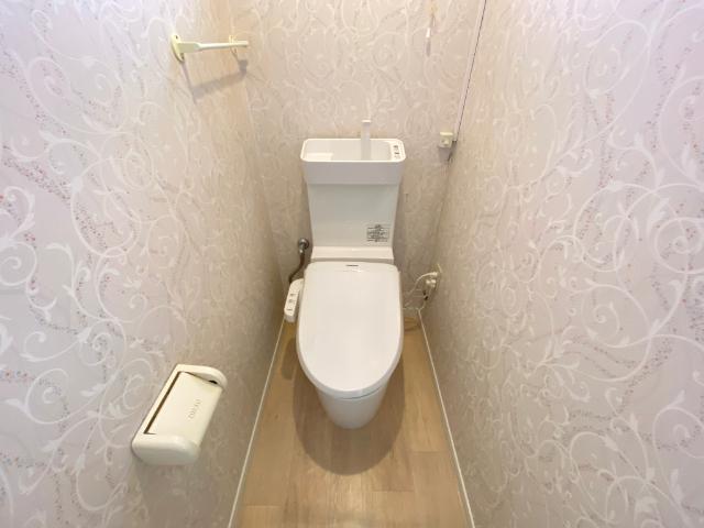 大阪市旭区大宮一戸建 トイレ