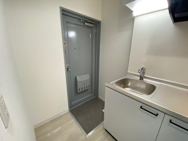 メゾンなごみ（202） 玄関