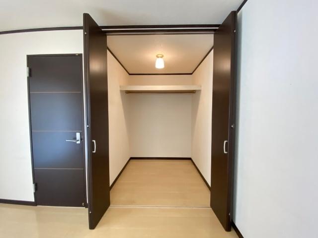 大阪市旭区清水一戸建 収納