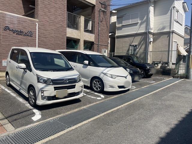 プログレＮα（302） 駐車場