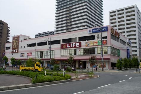 ライフ香里園店：1281m
