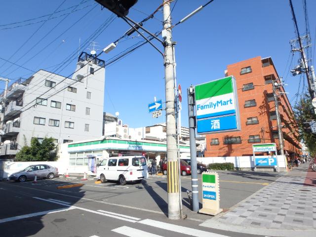 ファミリーマート大宮五丁目店：392m