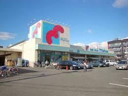 万代新森店：612m
