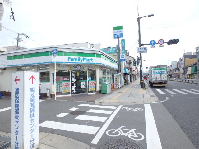 ファミリーマートスバル森小路店：104m