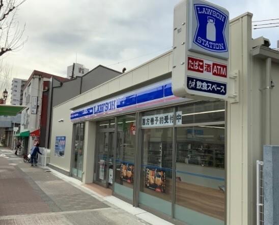 ローソン城北公園通駅前店：159m