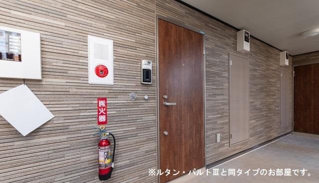 セレーノヴィータ（102） 玄関