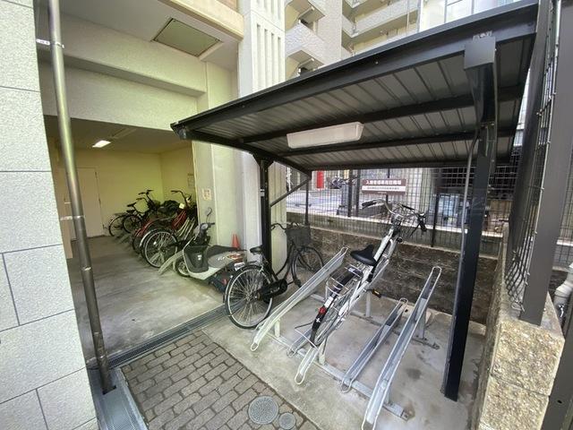 ＡＬＣＹＯＮＥ（206） 駐車場