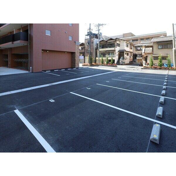 大阪市旭区高殿マンション 駐車場