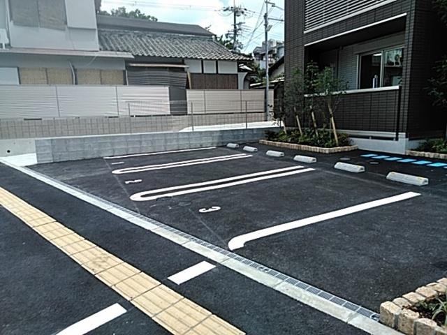 プラティーク　ラ　テシマ（102） 駐車場