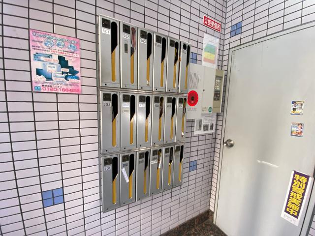 守口市豊秀町マンション ロビー