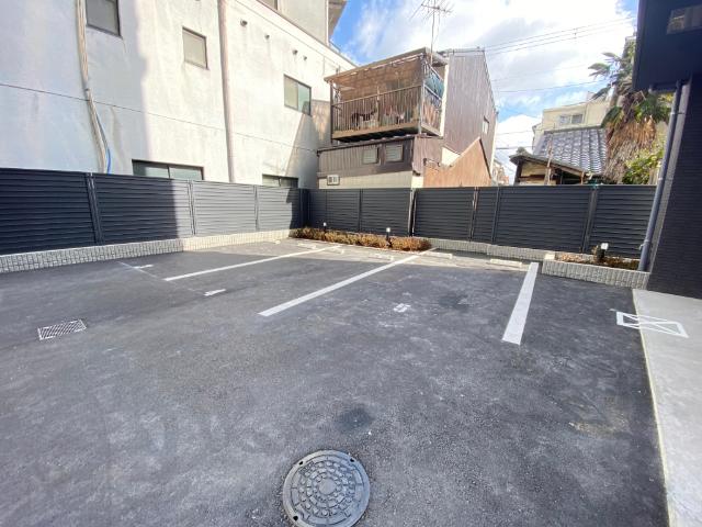 守口市滝井元町マンション 駐車場