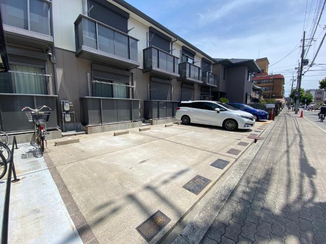 大阪市旭区清水マンション 駐車場