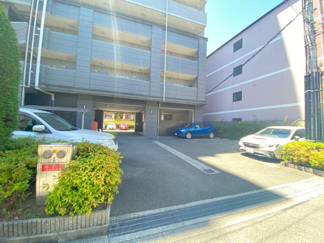 大阪市都島区都島南通マンション 駐車場