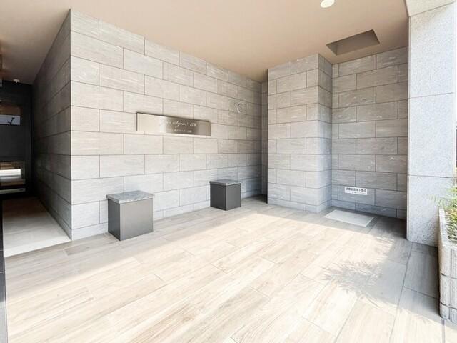 グランセジュール江坂　住居（1201） エントランス