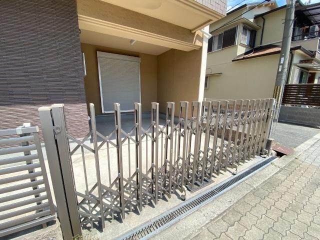 大阪市旭区清水一戸建 駐車場