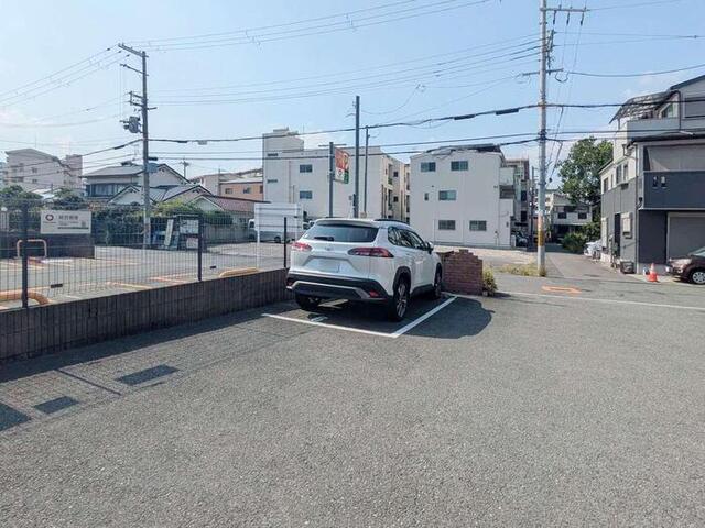 エル プエンテⅡ（202） 駐車場