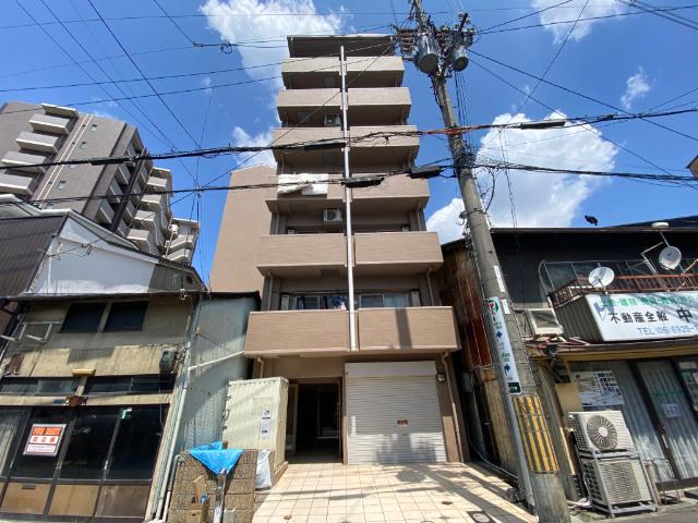 マキシ（305） 外観