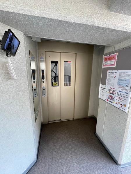 ネオコーポ鶴見緑地2番街 ロビー