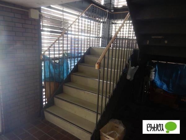 新橋ハイツ ロビー