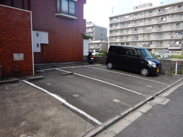 GM藤田町WEST 駐車場