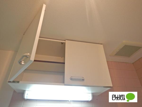 ホワイトハイツ 収納
