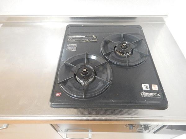 アンプルールクラージュアミティエ キッチン