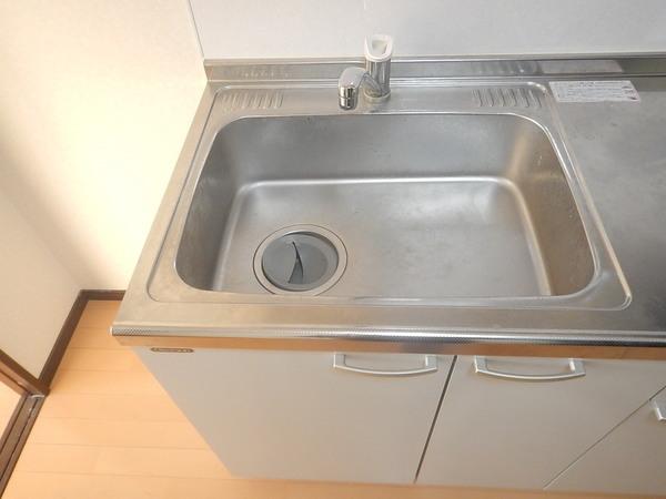 アンプルールクラージュアミティエ キッチン