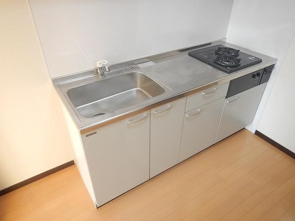 アンプルールクラージュアミティエ キッチン