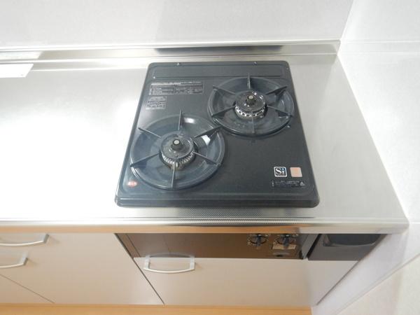 アンプルールクラージュアミティエ キッチン