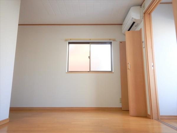 Ｍ‘プラザ滝井駅前弐番館 リビング