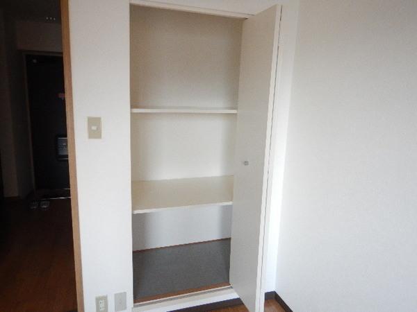 ラフィネ守口 収納
