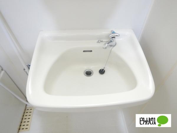 ラヴィヤクモ 洗面